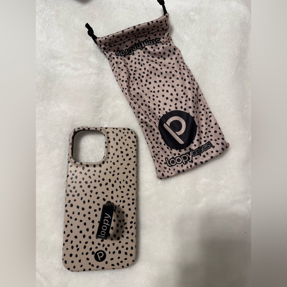 Loopy Case Black and Cream Speckled Phone Case